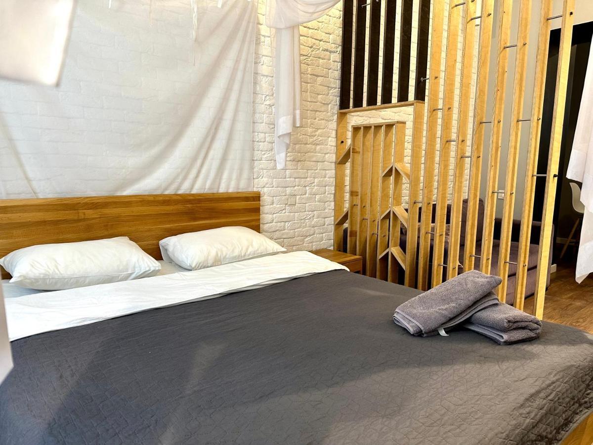 Romantic Apartments - Near Opera House 11/7 Lviv Extérieur photo